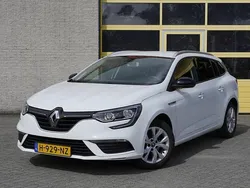 Wit Gebruikt 2020 Renault Mégane GrandTour LIMITED Stationwagen | € 11.950 (Goede deal)