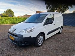 Wit Gebruikt 2010 Peugeot Partner Van | € 3.250 (Eerlijke prijs)