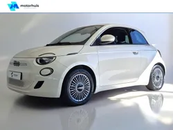 Wit Nieuw 2025 Fiat 500e Hatchback | € 29.245 (Goede deal)