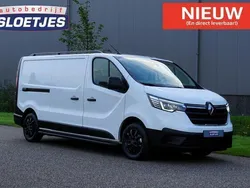 Wit Gebruikt 2023 Renault Trafic Komfort Van | € 23.950 (Eerlijke prijs)