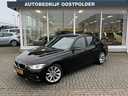 Zwart Gebruikt 2018 BMW 318 Executive Sedan | € 16.250 (Goede deal)