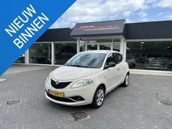 Geel Gebruikt 2016 Lancia Ypsilon Hatchback | € 6.750 (Iets duurder)
