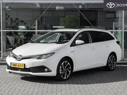 Wit Gebruikt 2016 Toyota Auris Hybrid Stationwagen | € 17.549 (Iets duurder)