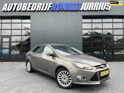 Bruin Gebruikt 2011 Ford Focus Sedan | € 5.400 (Goede deal)