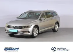 Zilver Gebruikt 2023 VW Passat Elegance Stationwagen | € 40.737 (Iets duurder)