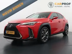 Rood Gebruikt 2020 Lexus UX 250h Sport Line SUV | € 29.995 (Goede deal)