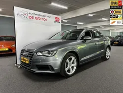 Grijs Gebruikt 2015 Audi A3 Attraction Sedan | € 13.950 (Eerlijke prijs)