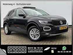Zwart Gebruikt 2019 VW T-Roc Style SUV | € 23.900 (Eerlijke prijs)