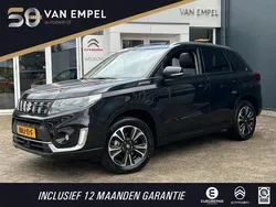 Zwart Gebruikt 2023 Suzuki Vitara Style SUV | € 29.400 (Eerlijke prijs)