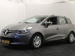 Grijs (metallic) Gebruikt 2015 Renault Clio GrandTour Expression Stationwagen | € 5.450 (Goede deal)