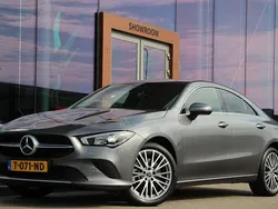Grijs Gebruikt 2023 Mercedes CLA250 Luxury Sedan | € 32.900 (Super prijs)