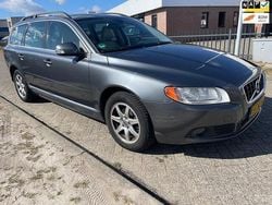 Grijs Gebruikt 2011 Volvo V70 Stationwagen | € 4.500 (Goede deal)