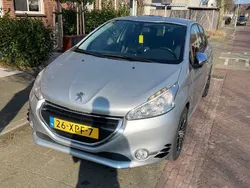 Grijs Gebruikt 2012 Peugeot 208 Allure Hatchback | € 5.200 (Goede deal)