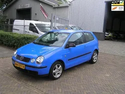 Blauw Gebruikt 2002 VW Polo Comfortline Hatchback | € 850 (Goede deal)
