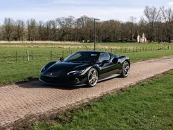 Zwart Gebruikt 2023 Ferrari 296 Coupé | € 325.000 (Eerlijke prijs)