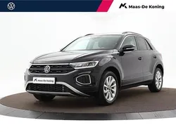Zwart Gebruikt 2024 VW T-Roc Edition SUV | € 30.940 (Super prijs)