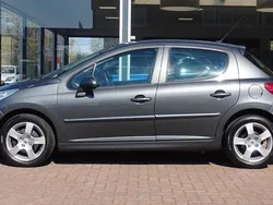 Grijs Gebruikt 2011 Peugeot 207 Hatchback | € 4.950 (Iets duurder)