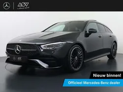 Zwart, metallic lak Nieuw 2025 Mercedes CLA180 Shooting Brake Business Stationwagen | € 56.573