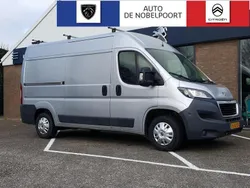 Grijs Gebruikt 2017 Peugeot Boxer Premium Van | € 9.900