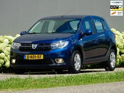 Blauw Gebruikt 2017 Dacia Sandero Lauréate Hatchback | € 8.740 (Duur)
