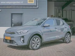 Grijs Gebruikt 2021 Kia Stonic Plus SUV | € 17.950 (Eerlijke prijs)