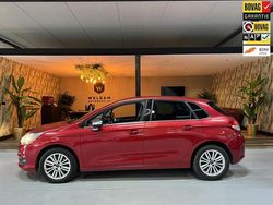 Rood Gebruikt 2014 Citroën C4 PureTech Hatchback | € 4.250 (Goede deal)