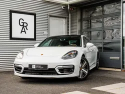Wit, metallic lak Gebruikt 2022 Porsche Panamera Platinum Edition Sedan | € 92.250 (Iets duurder)