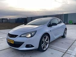 Zilver Gebruikt 2012 Opel Astra GTC Sport Hatchback | € 6.200 (Goede deal)