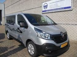 Grijs Gebruikt 2015 Renault Trafic Van | € 31.950