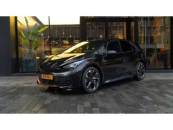 Zwart Gebruikt 2024 Cupra Born Hatchback | € 28.990 (Goede deal)