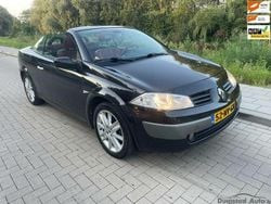 Zwart Gebruikt 2004 Renault Mégane Cabriolet Luxe Cabriolet | € 1.599