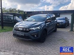 Grijs Gebruikt 2024 Dacia Jogger Extreme MPV | € 24.999 (Iets duurder)