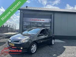 Zwart Gebruikt 2006 Renault Clio II Hatchback | € 1.999 (Eerlijke prijs)