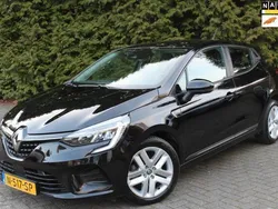 Zwart Gebruikt 2021 Renault Clio V Zen Hatchback | € 10.945 (Eerlijke prijs)