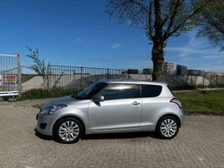 Zilver Gebruikt 2011 Suzuki Swift Comfort Hatchback | € 6.500 (Iets duurder)