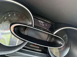 Rood Gebruikt 2017 Renault Clio GrandTour Zen Stationwagen | € 7.250 (Eerlijke prijs)