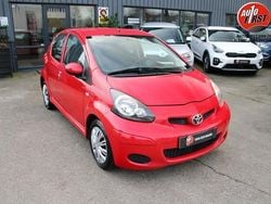 Rood Gebruikt 2011 Toyota Aygo Comfort Hatchback | € 2.950 (Eerlijke prijs)