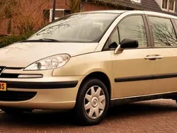 Beige Gebruikt 2006 Peugeot 807 MPV | € 2.450