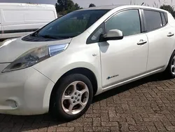 Wit Gebruikt 2011 Nissan Leaf Base Hatchback | € 1.900 (Super prijs)