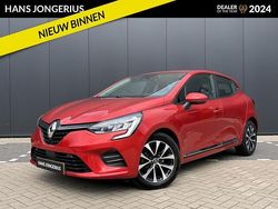 Rood Gebruikt 2020 Renault Clio V Zen Hatchback | € 12.449 (Eerlijke prijs)