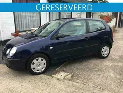 Blauw Gebruikt 2002 VW Polo Hatchback | € 1.299 (Goede deal)