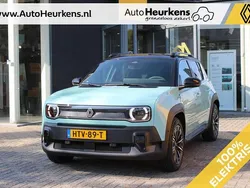 Blauw Nieuw 2025 Renault 4 E-Tech Iconic SUV | € 36.945 (Goede deal)