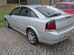 Grijs Gebruikt 2003 Opel Vectra Elegance Hatchback | € 1.250 (Goede deal)