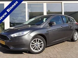 Grijs Gebruikt 2016 Ford Focus Trend Hatchback | € 6.950 (Eerlijke prijs)