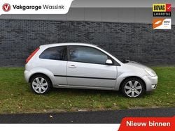 Grijs Gebruikt 2005 Ford Fiesta Futura Hatchback | € 995 (Goede deal)