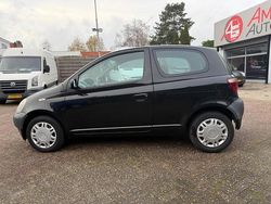 Zwart Gebruikt 2001 Toyota Yaris Hatchback | € 795 (Goede deal)