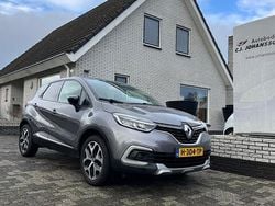 Grijs (metallic) Gebruikt 2017 Renault Captur Intens SUV | € 10.250 (Eerlijke prijs)