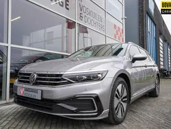 Grijs Gebruikt 2020 VW Passat GTE Stationwagen | € 25.950 (Goede deal)