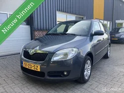 Grijs, metallic lak Gebruikt 2008 Skoda Fabia Ambiente Hatchback | € 3.450 (Eerlijke prijs)