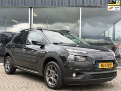 Zwart Gebruikt 2015 Citroën C4 Cactus PureTech Hatchback | € 5.450 (Goede deal)